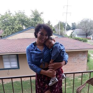 Meet your Posher, Alexis